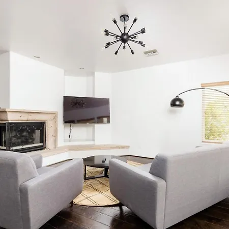 Nessun'Altra Casa Ha Lo Stile, I Servizi E Il Lusso Di Questa Incredibile Tenuta Apartment
