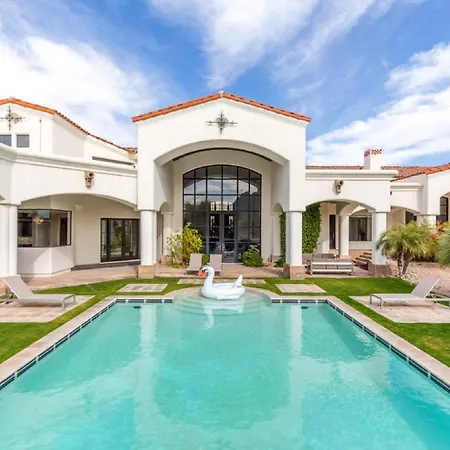 Nessun'Altra Casa Ha Lo Stile, I Servizi E Il Lusso Di Questa Incredibile Tenuta Apartment
